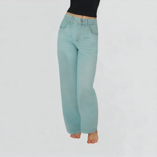 Light-Colored Washed Wide-Leg Jeans