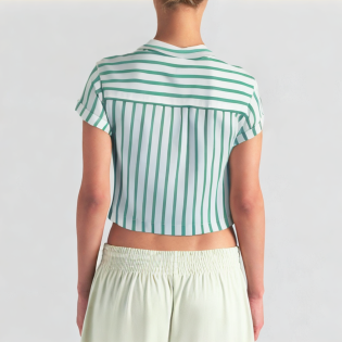 Chic and fashionable striped poplin short top