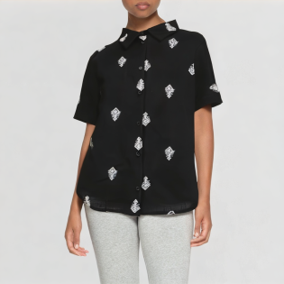 Chic fashion series contrast embroidery shirt