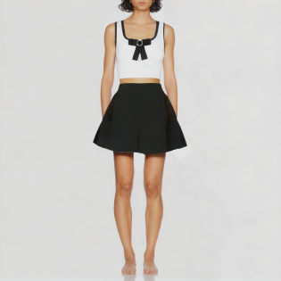 Elegant two-piece sleeveless butterfly skirt suit