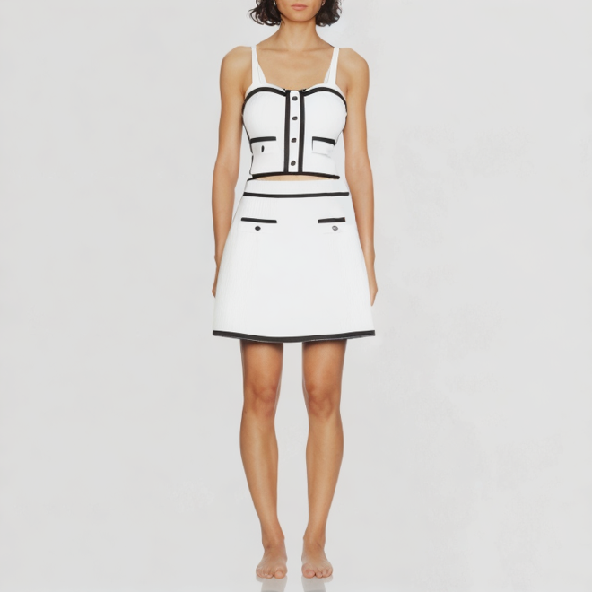 Elegant women's two-piece knitted cropped top and skirt