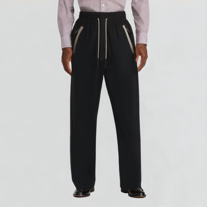 Casual pants with zipper pocket