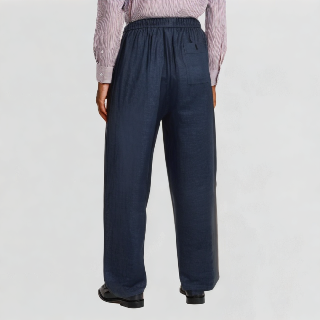 Comfortable and fashionable drawstring pants